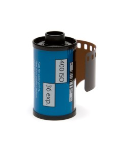 今は、フィルムで写真を撮るほうが難しい